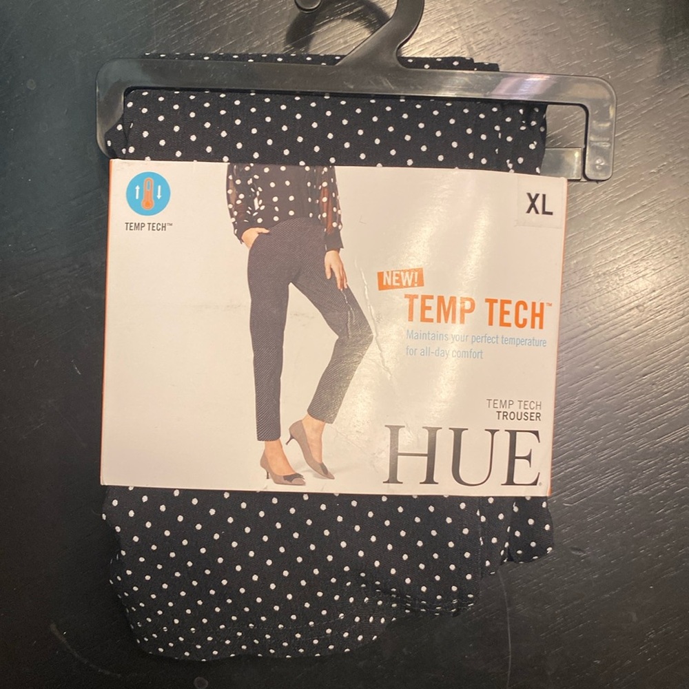Brand new polka dot Hue temp tech trousers